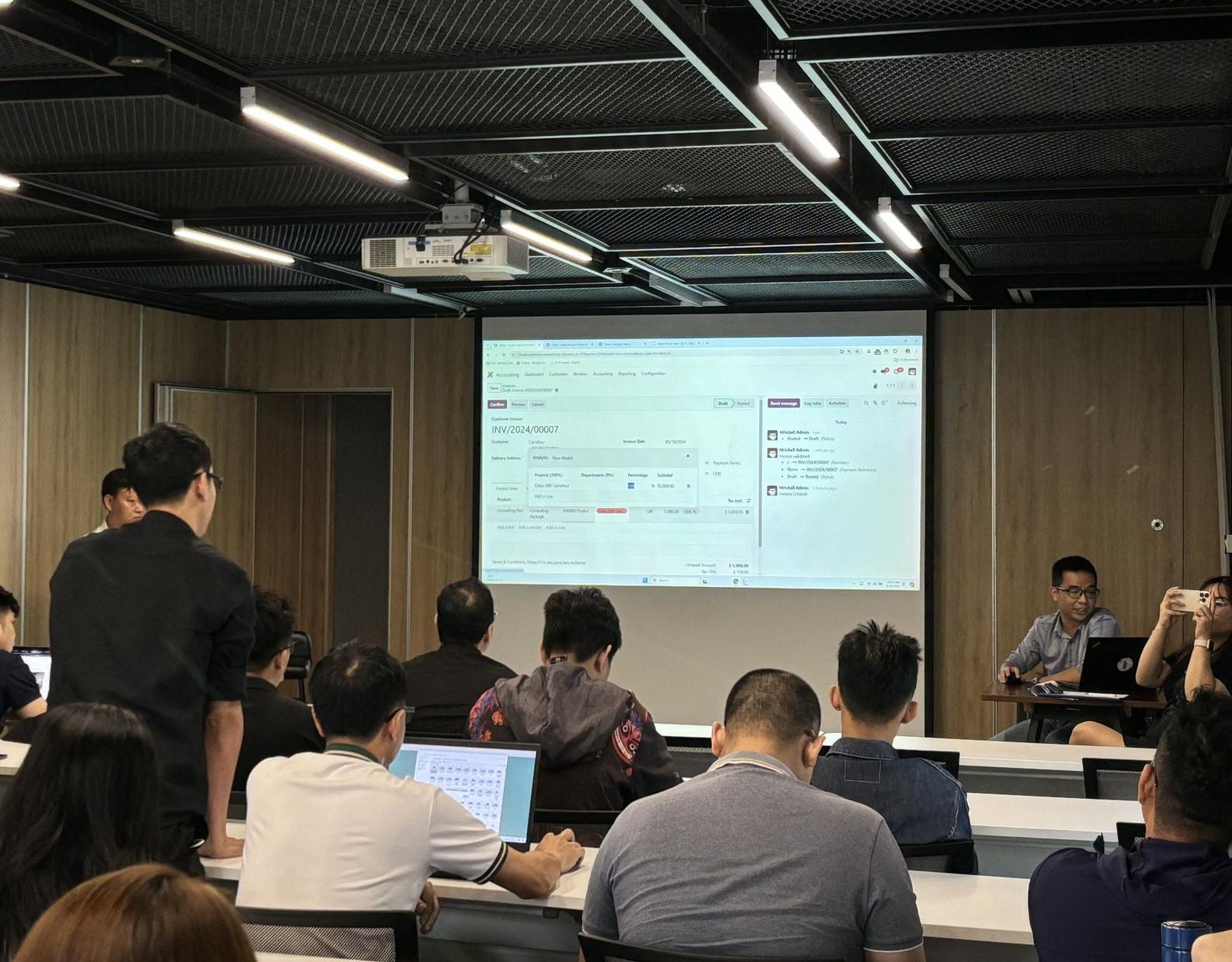 Vietnamese Odoo Localised Payroll & HR